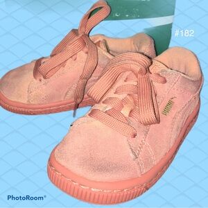 Girls Puma Sneakers   #182-CBin